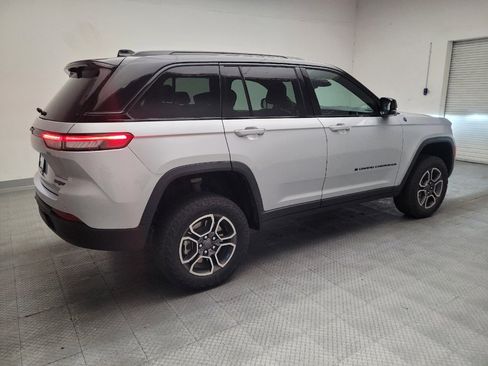 Used 2022 Jeep Grand Cherokee Trailhawk w/ Luxury Tech Group III AWD/4WD image 10