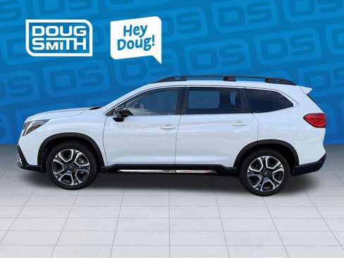 Used 2026 Subaru Ascent Limited AWD/4WD image 2