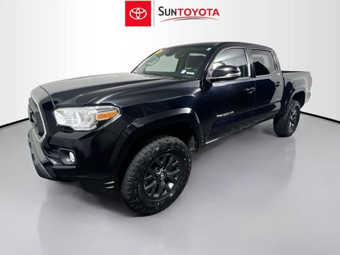 Used 2022 Toyota Tacoma SR5 w/ Technology Package RWD image 9