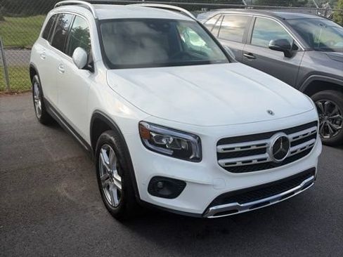 Used 2021 Mercedes-Benz GLB 250 image 2