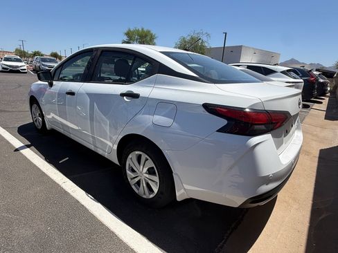 Used 2025 Nissan Versa S w/ Trunk Package FWD image 3