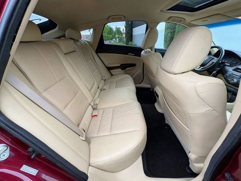 Used 2010 Honda Crosstour EX-L image 19