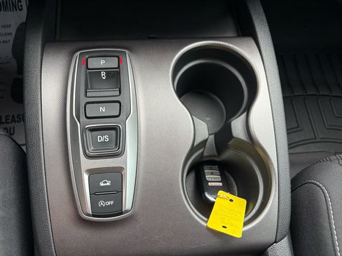 Used 2021 Honda Ridgeline Sport image 16