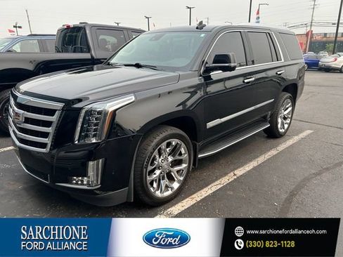 Used 2020 Cadillac Escalade Luxury AWD/4WD image 1