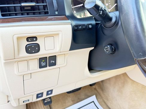Used 2015 Lexus ES 350 w/ Luxury Package FWD image 19