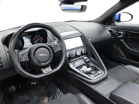 Used 2020 Jaguar F-TYPE Convertible image 2
