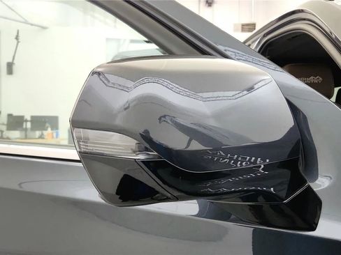 Used 2022 Chevrolet Tahoe High Country image 18