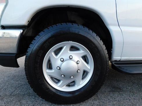 Used 2012 Ford E-350 and Econoline 350 XLT RWD image 10