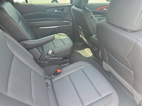 Used 2025 Chevrolet Traverse Z71 w/ Driver Confidence Package AWD/4WD image 16