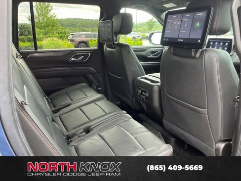 Used 2021 Chevrolet Suburban RST w/ Luxury Package AWD/4WD image 25