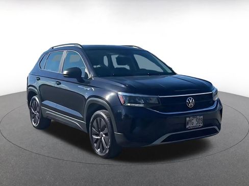 Used 2024 Volkswagen Taos S image 3