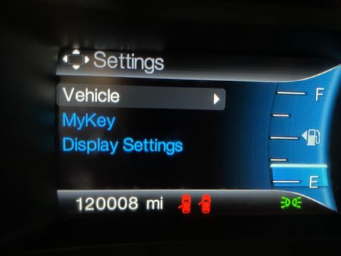 Used 2014 Ford Edge SEL w/ Driver Entry Package FWD image 9