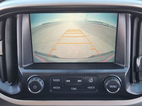 Used 2016 Chevrolet Colorado LT w/ LT Convenience Package image 19