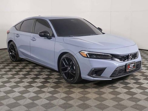 Used 2024 Honda Civic Sport image 2