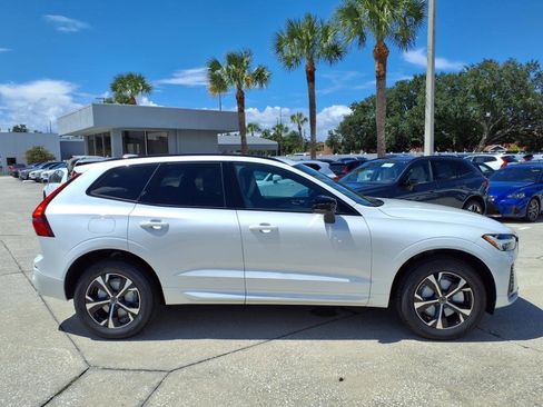 New 2026 Volvo XC60 B5 Core w/ Protection Package Premier image 8