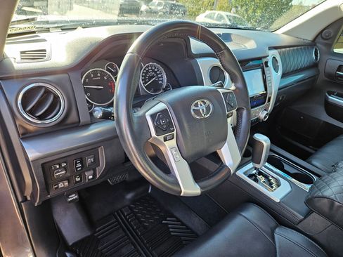 Used 2017 Toyota Tundra Platinum AWD/4WD image 14