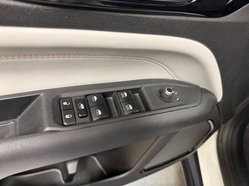 Used 2025 Jeep Compass Limited AWD/4WD image 11