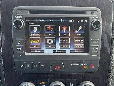 Used 2017 Chevrolet Traverse LT w/ Style and Technology Package image 23