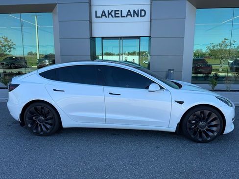 Used 2020 Tesla Model 3 Long Range image 4