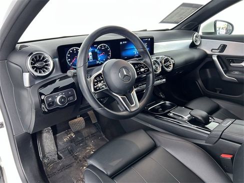 Used 2022 Mercedes-Benz A 220 image 10