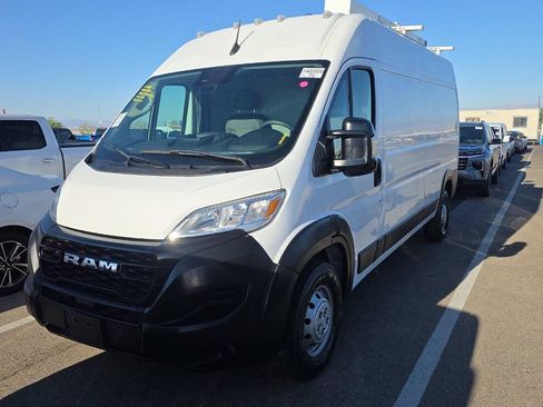 Used 2023 RAM ProMaster 2500 FWD image 5