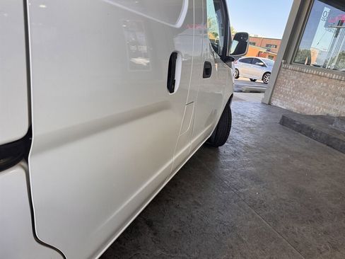 Used 2020 Nissan NV200 SV image 11