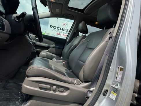 Used 2015 Honda Odyssey Touring image 5
