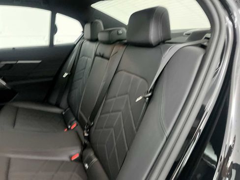 Used 2026 BMW 540i xDrive w/ Executive Package AWD/4WD image 31