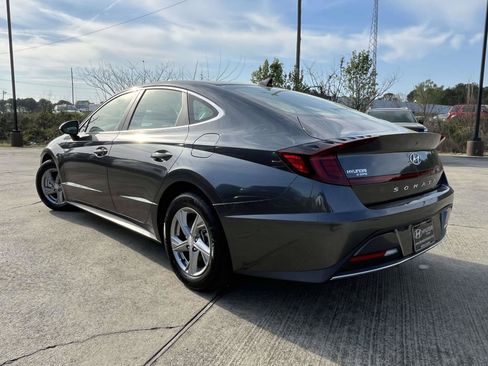 Used 2023 Hyundai Sonata SE w/ Preferred Accessory Package FWD image 5