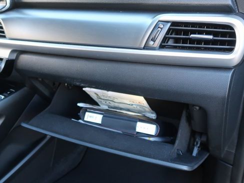 Used 2021 Kia Telluride S image 40