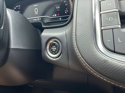 Used 2023 GMC Yukon AT4 AWD/4WD image 26