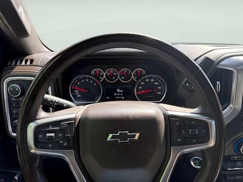 Used 2019 Chevrolet Silverado 1500 LT Trail Boss AWD/4WD image 29