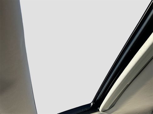 Used 2023 Acura Integra Base image 21