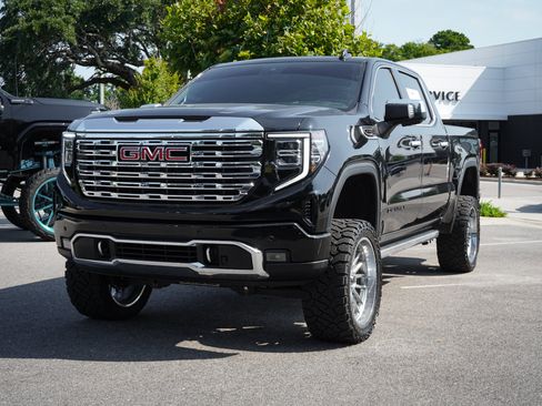 Used 2023 GMC Sierra 1500 Denali w/ Denali Reserve Package AWD/4WD image 5