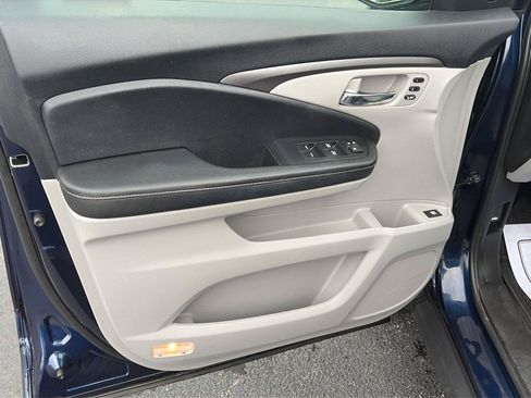 Used 2022 Honda Ridgeline RTL-E image 16