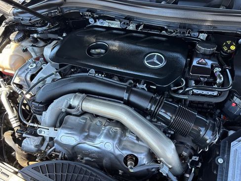 Used 2025 Mercedes-Benz GLA 250 image 29