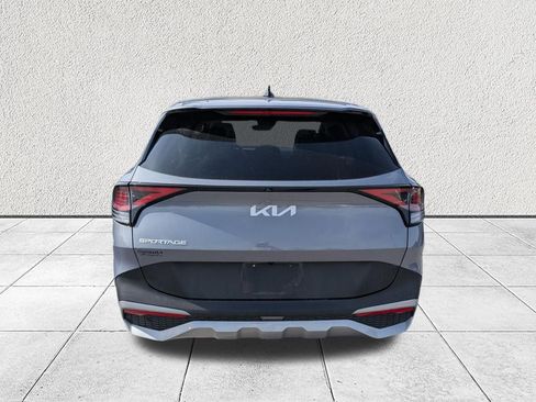 Used 2024 Kia Sportage EX image 4