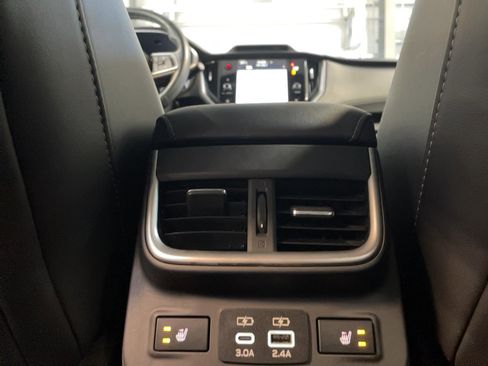 Used 2024 Subaru Outback Limited image 6