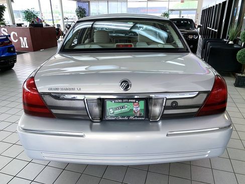 Used 2010 Mercury Grand Marquis LS RWD image 5