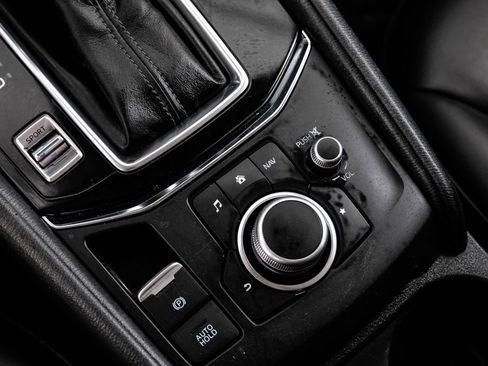 Used 2020 MAZDA CX-5 Touring image 25