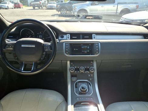 Used 2017 Land Rover Range Rover Evoque SE AWD/4WD image 7
