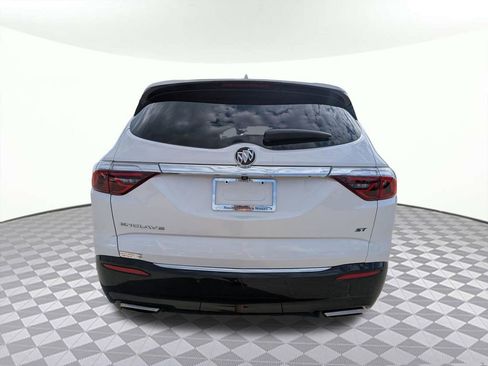 Used 2023 Buick Enclave Essence w/ Experience Buick Package FWD image 4