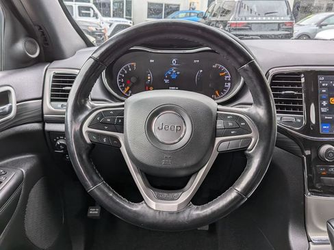 Used 2022 Jeep Grand Cherokee Laredo X AWD/4WD image 14