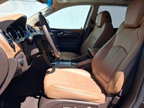 Used 2017 Buick Enclave Leather w/ Trailering Package AWD/4WD image 5