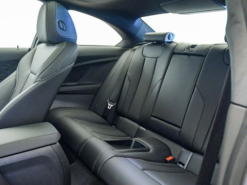 Used 2025 BMW 230i Coupe w/ Convenience Package image 20