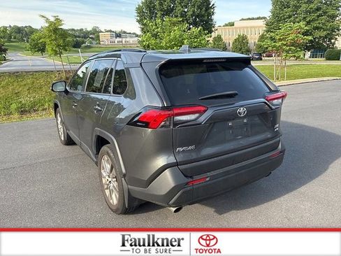 Used 2021 Toyota RAV4 XLE Premium AWD/4WD image 13