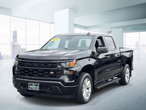 Used 2023 Chevrolet Silverado 1500 Custom AWD/4WD image 1