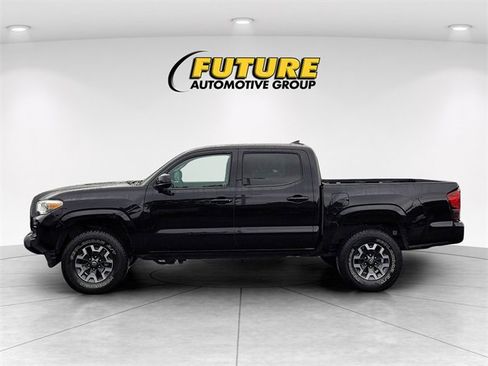 Used 2021 Toyota Tacoma 4x4 Double Cab image 10