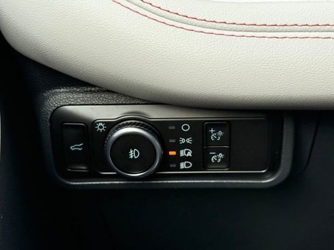 New 2026 Ford Explorer Active w/ Active Comfort Package image 24