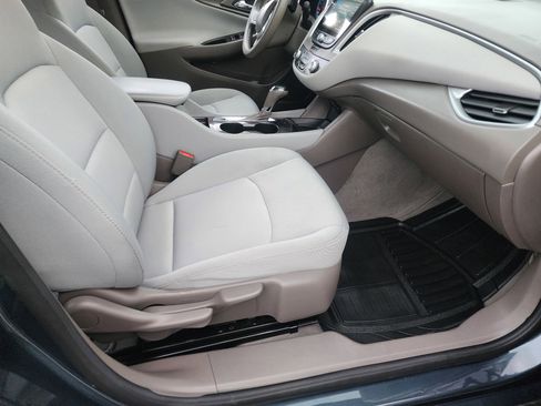 Used 2020 Chevrolet Malibu LS image 12